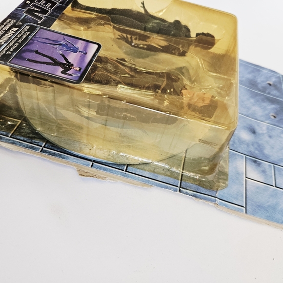 NIB Vintage Toy Biz Marvel X-Men The Movie Mystique Wolverine Action Figure Set - Picture 5 of 9